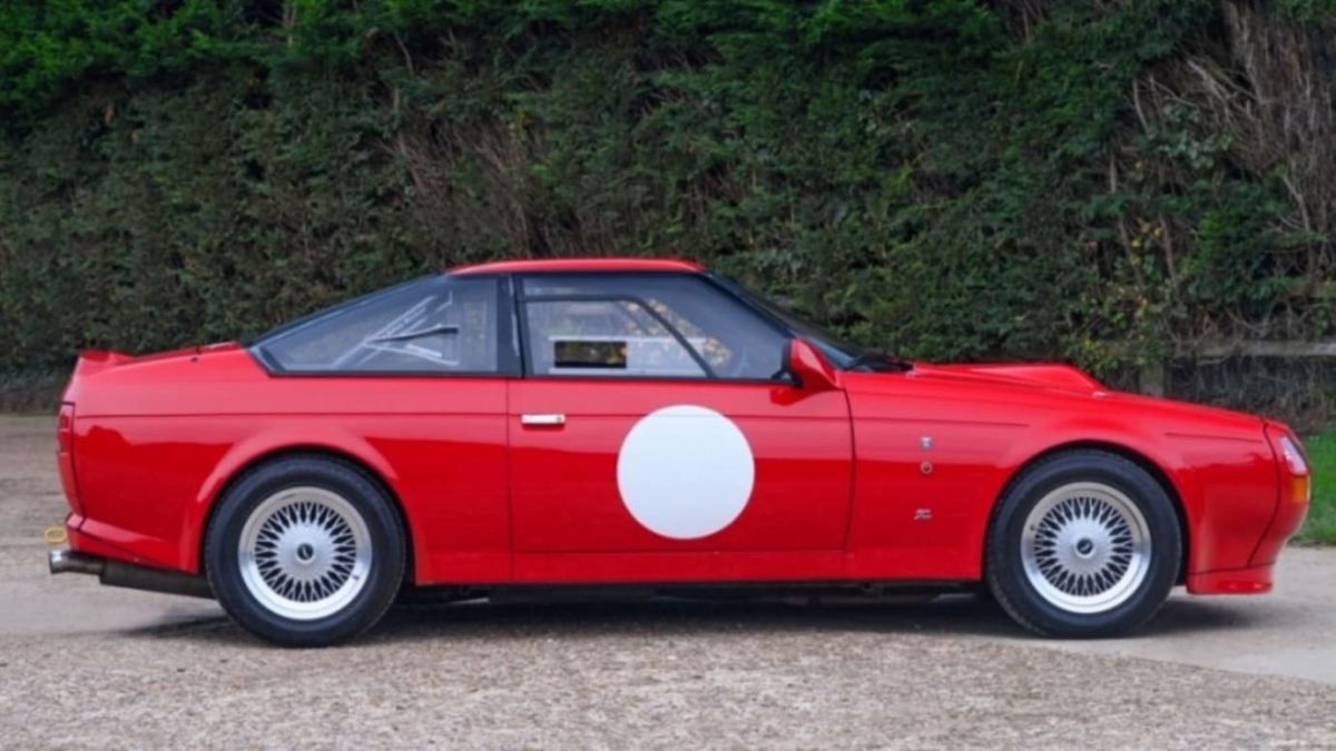 THE OTHER SIDE OF MR. BEAN AND THE ASTON MARTIN V8 Vantage Zagato