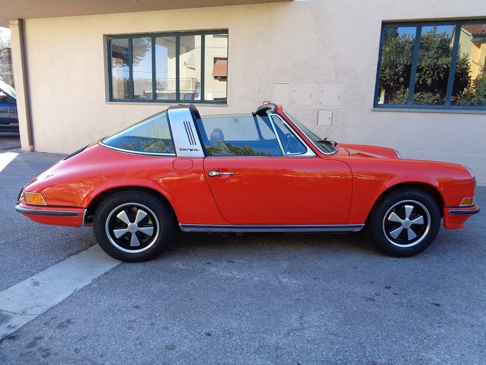 OldCar24 presente ad Auto e Moto d'Epoca 2021, tra le vetture esposte una PORSCHE 911 2.4 S TARGA  1972 restaurata da Andrea Cappellini
