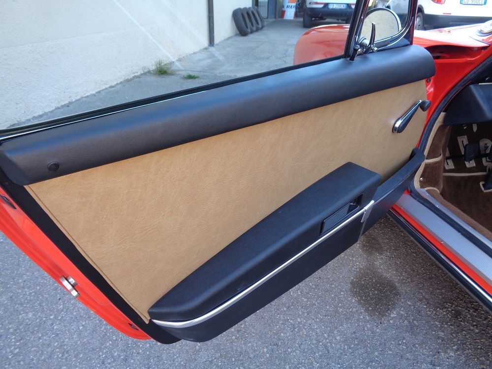 OldCar24 presente ad Auto e Moto d'Epoca 2021, tra le vetture esposte una PORSCHE 911 2.4 S TARGA  1972 restaurata da Andrea Cappellini