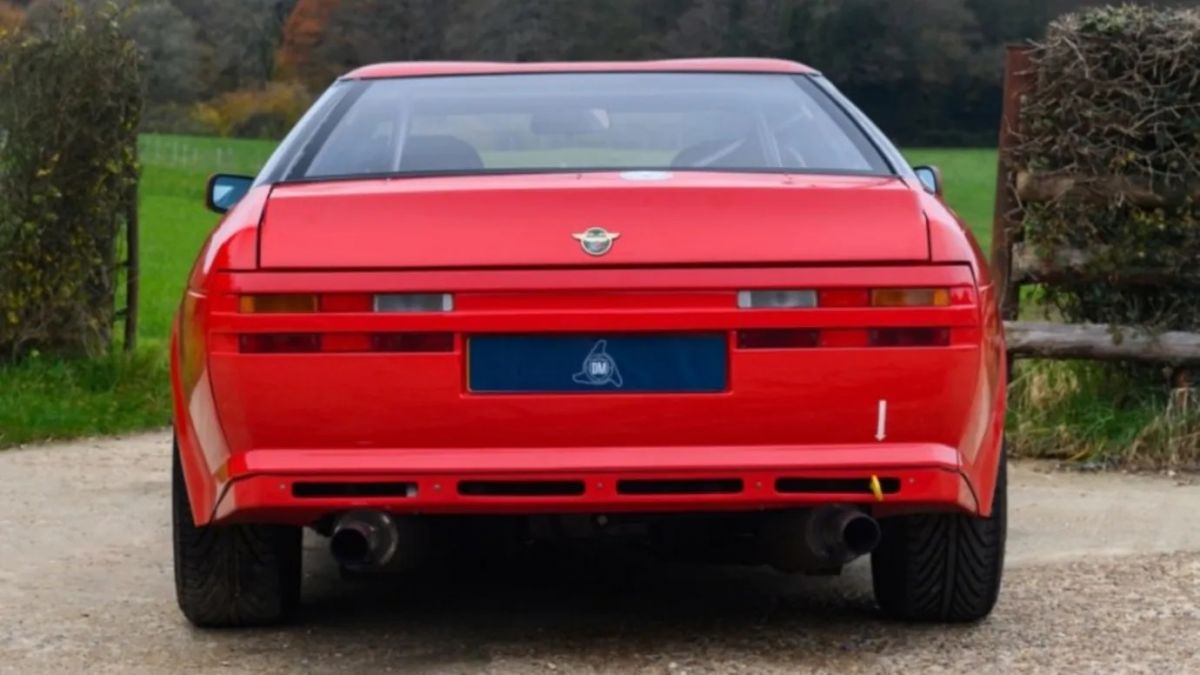 THE OTHER SIDE OF MR. BEAN AND THE ASTON MARTIN V8 Vantage Zagato