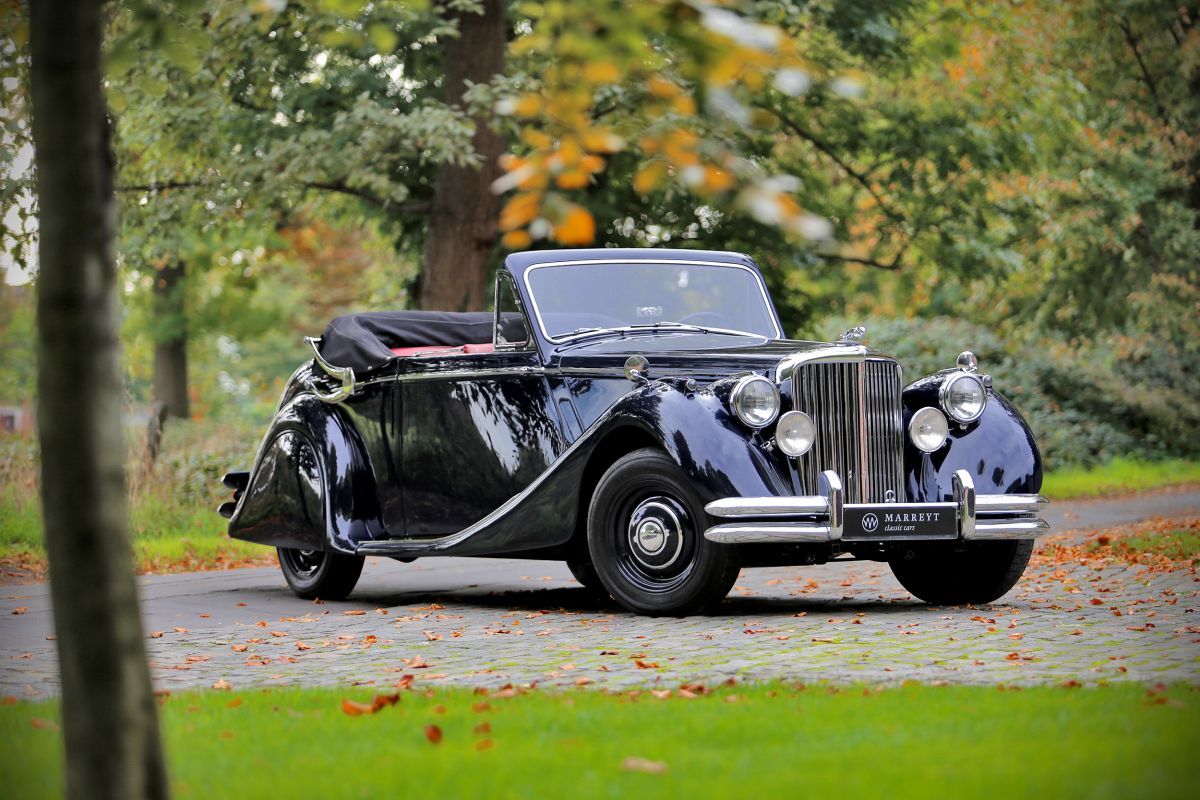 Marreyt Classic Cars is an exclusive classic car specialist in Belgium