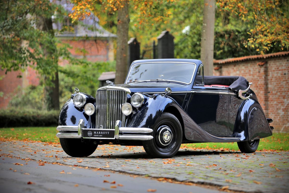 Marreyt Classic Cars is an exclusive classic car specialist in Belgium