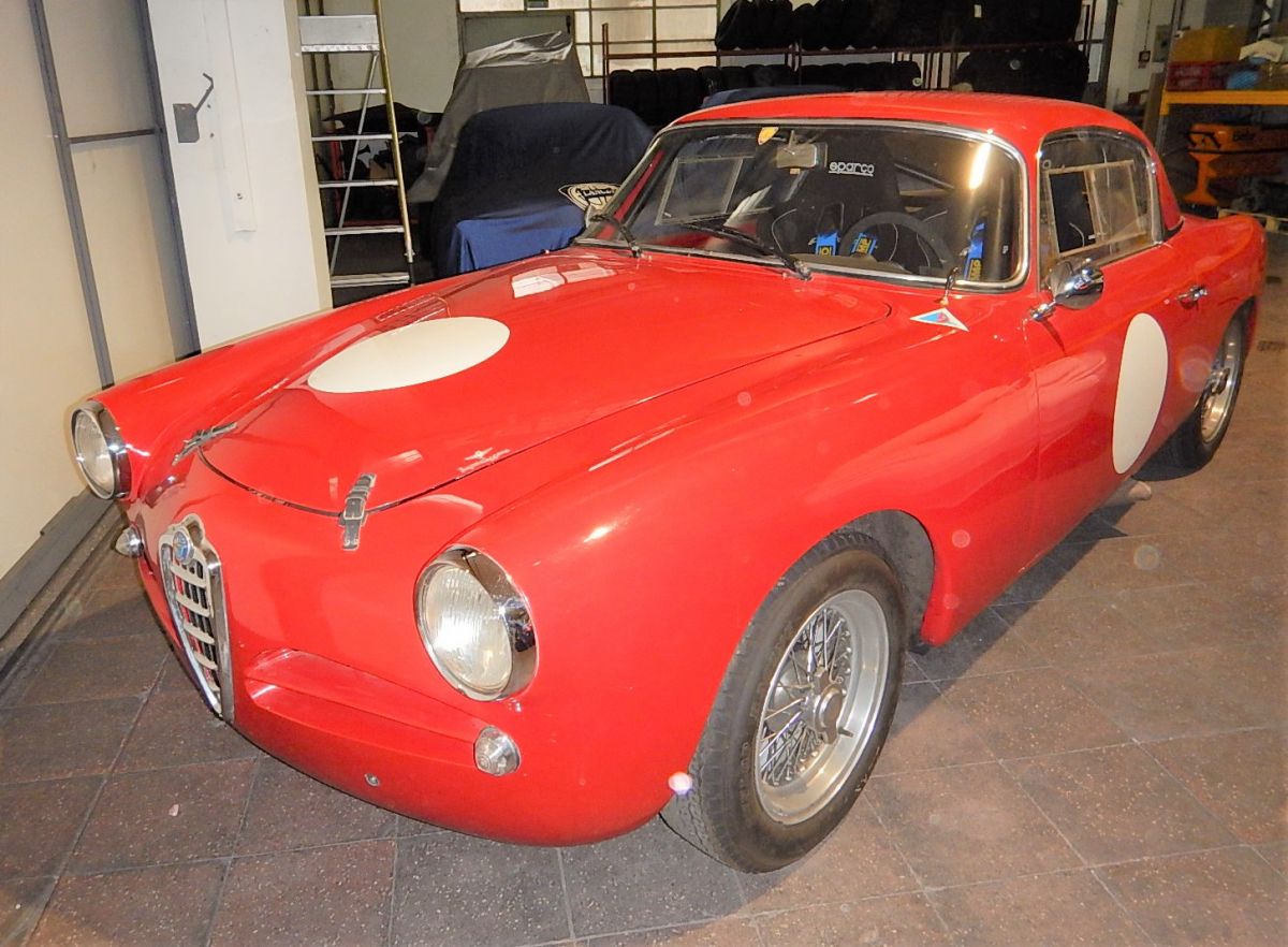 Alfa Romeo 1900 CSS Touring Superleggera set up for competition 