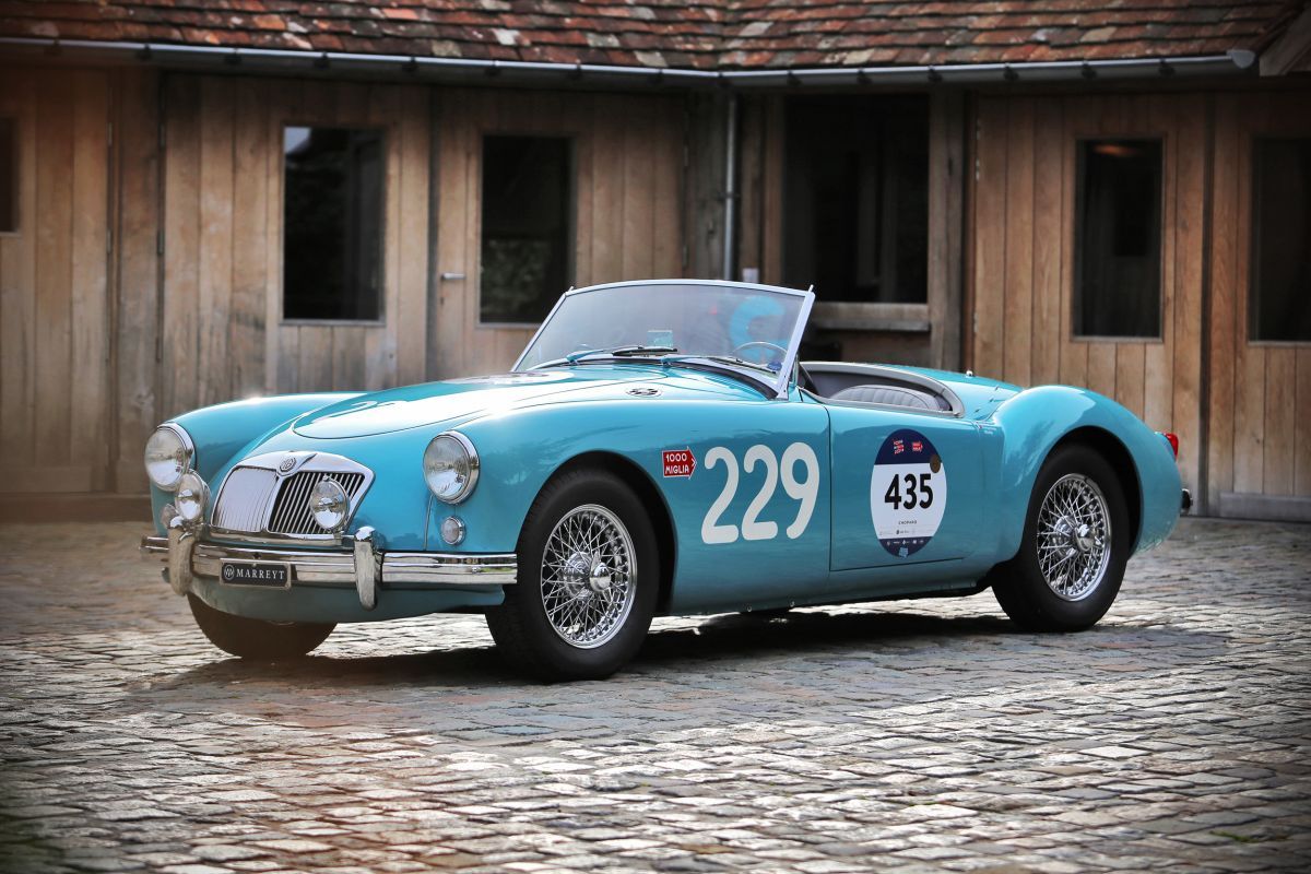 Marreyt Classic Cars is an exclusive classic car specialist in Belgium