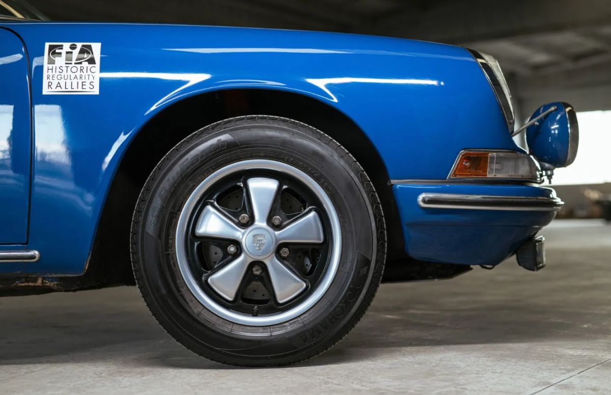 Porsche 911 SWB in blue livery, elegant and multi-victorious, will be presented on the OldCar24 stand at the Auto Moto D'Epoca Bologna 2024