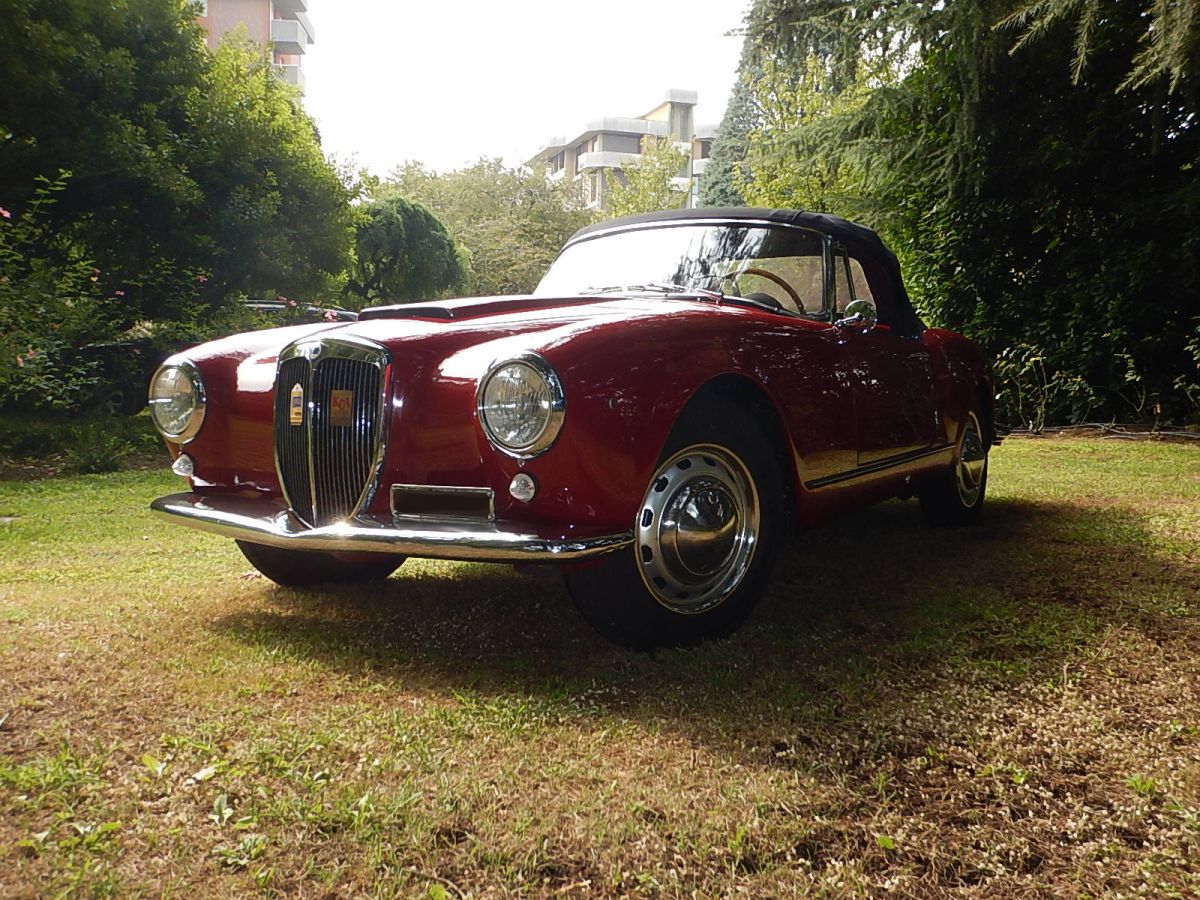 Preview of the rare Lancia Aurelia B24 convertible which will be exhibited in the OldCar24 stand at the Auto e Moto D'Epoca Bologna 2024 fair