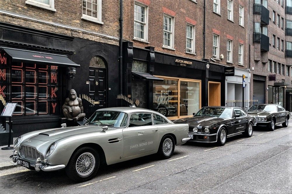 London: new Aston Martin showroom 