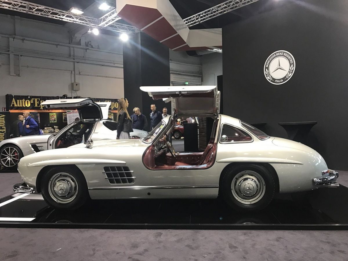 OldCar24 presente alla fiera Auto e Moto d'epoca 2017 : oltre 115.000 visitatori, un successo