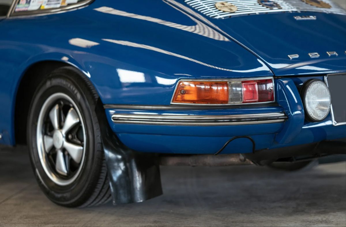 Porsche 911 SWB in blue livery, elegant and multi-victorious, will be presented on the OldCar24 stand at the Auto Moto D'Epoca Bologna 2024