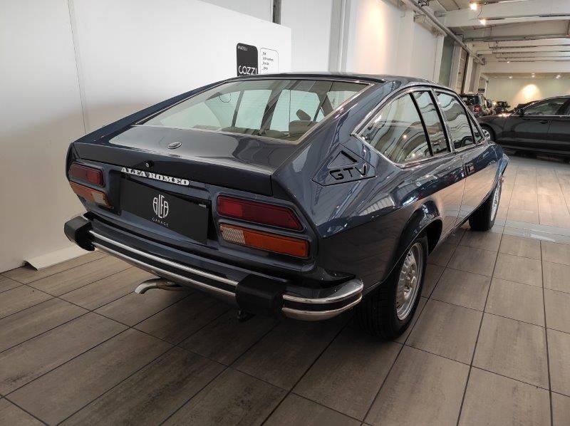 THE WONDERS OF ALFA GARAGE ALSO TO THE TRADE