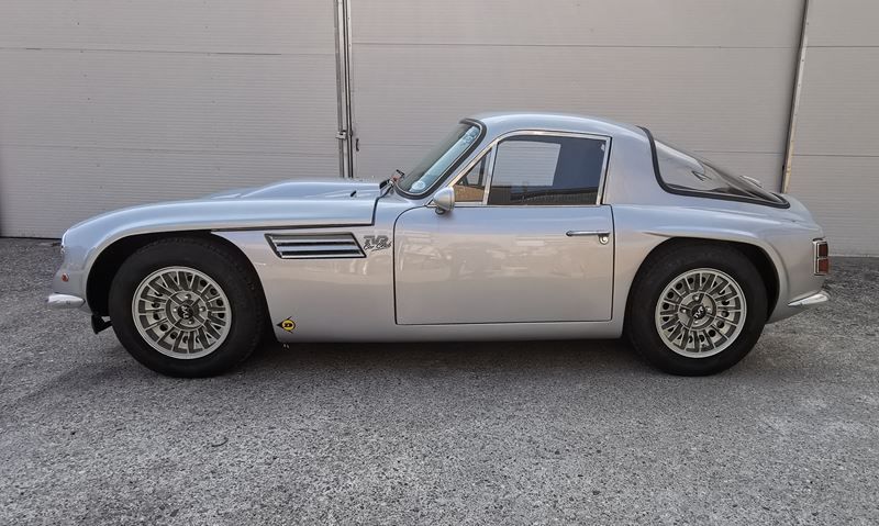 Preview of all 32 lots from FINARTE AUCTIONS' collection of collectible cars - March 8, 2026, 3:00 PM