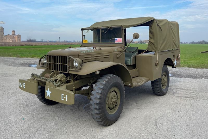 Preview of all 32 lots from FINARTE AUCTIONS' collection of collectible cars - March 8, 2026, 3:00 PM
