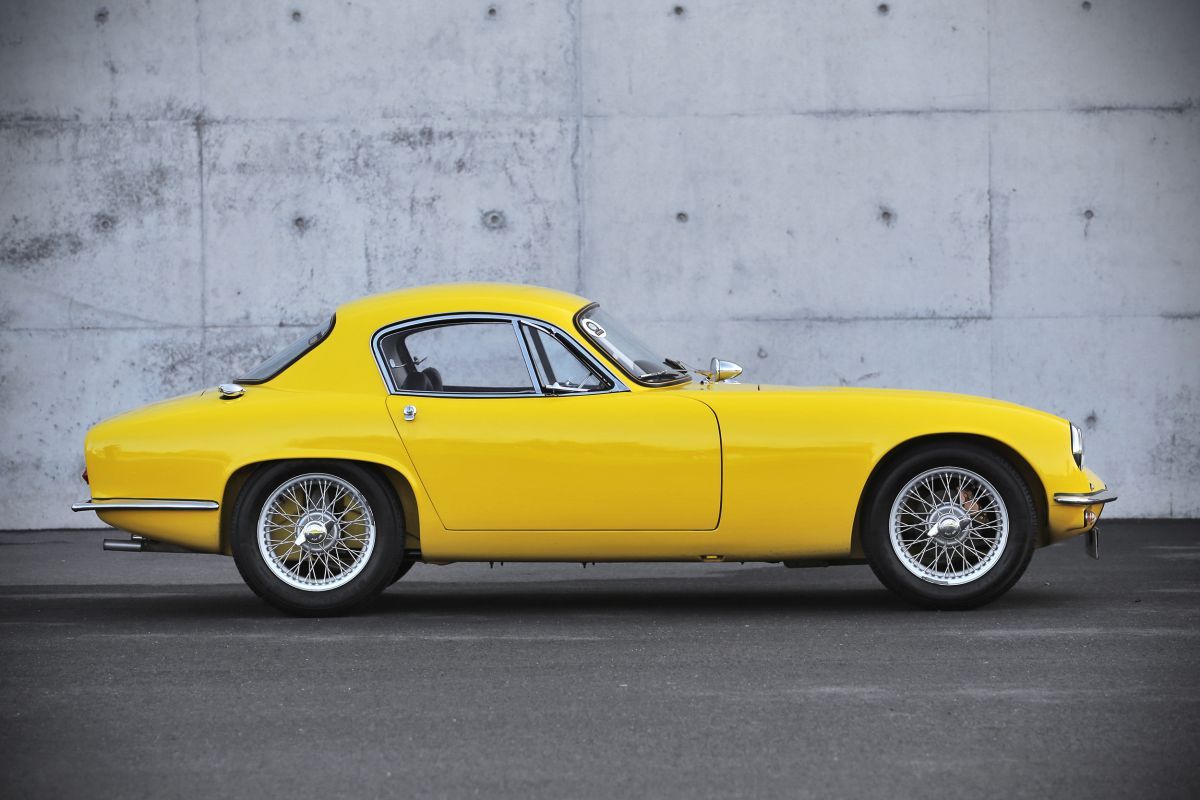 Marreyt Classic Cars is an exclusive classic car specialist in Belgium