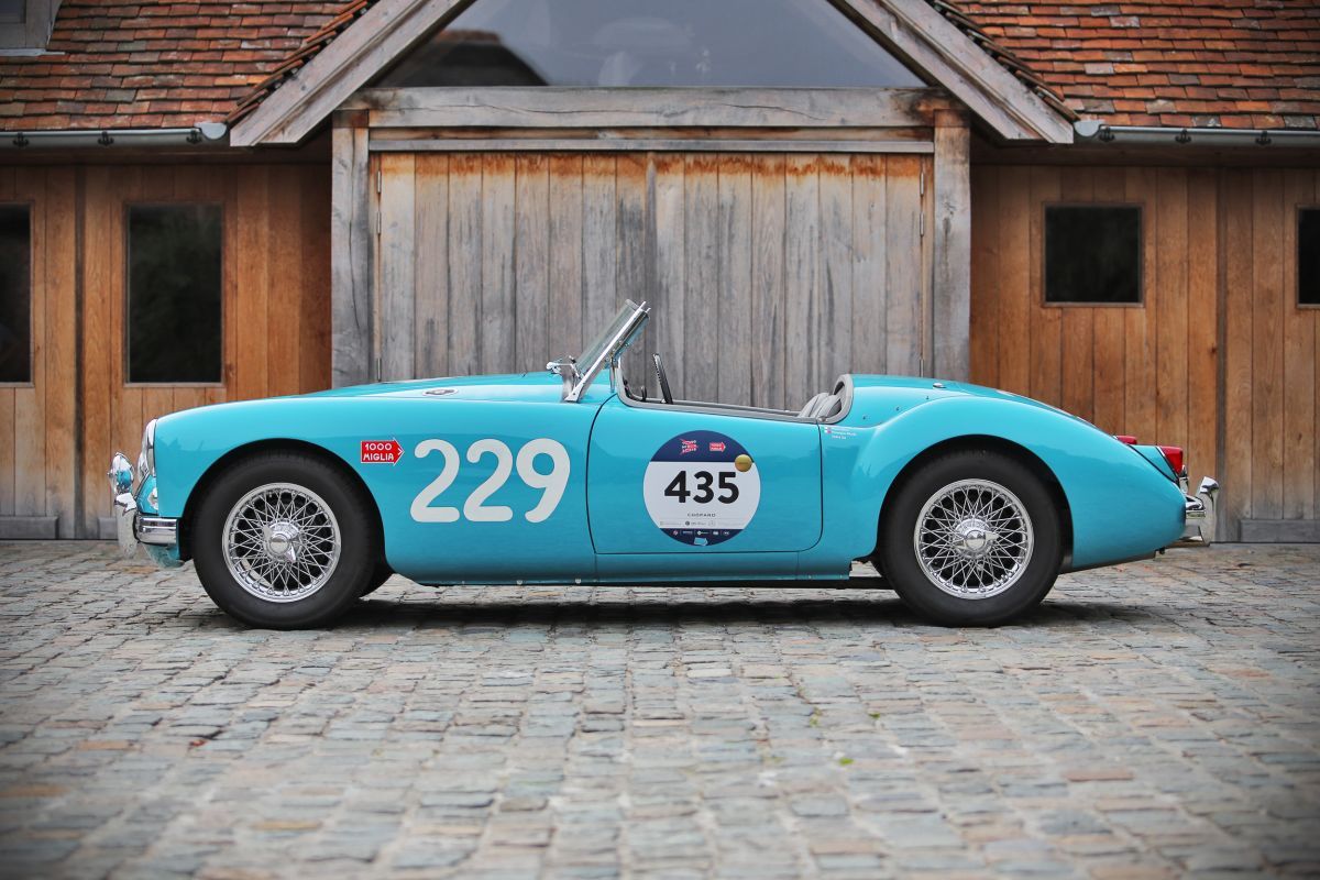Marreyt Classic Cars is an exclusive classic car specialist in Belgium