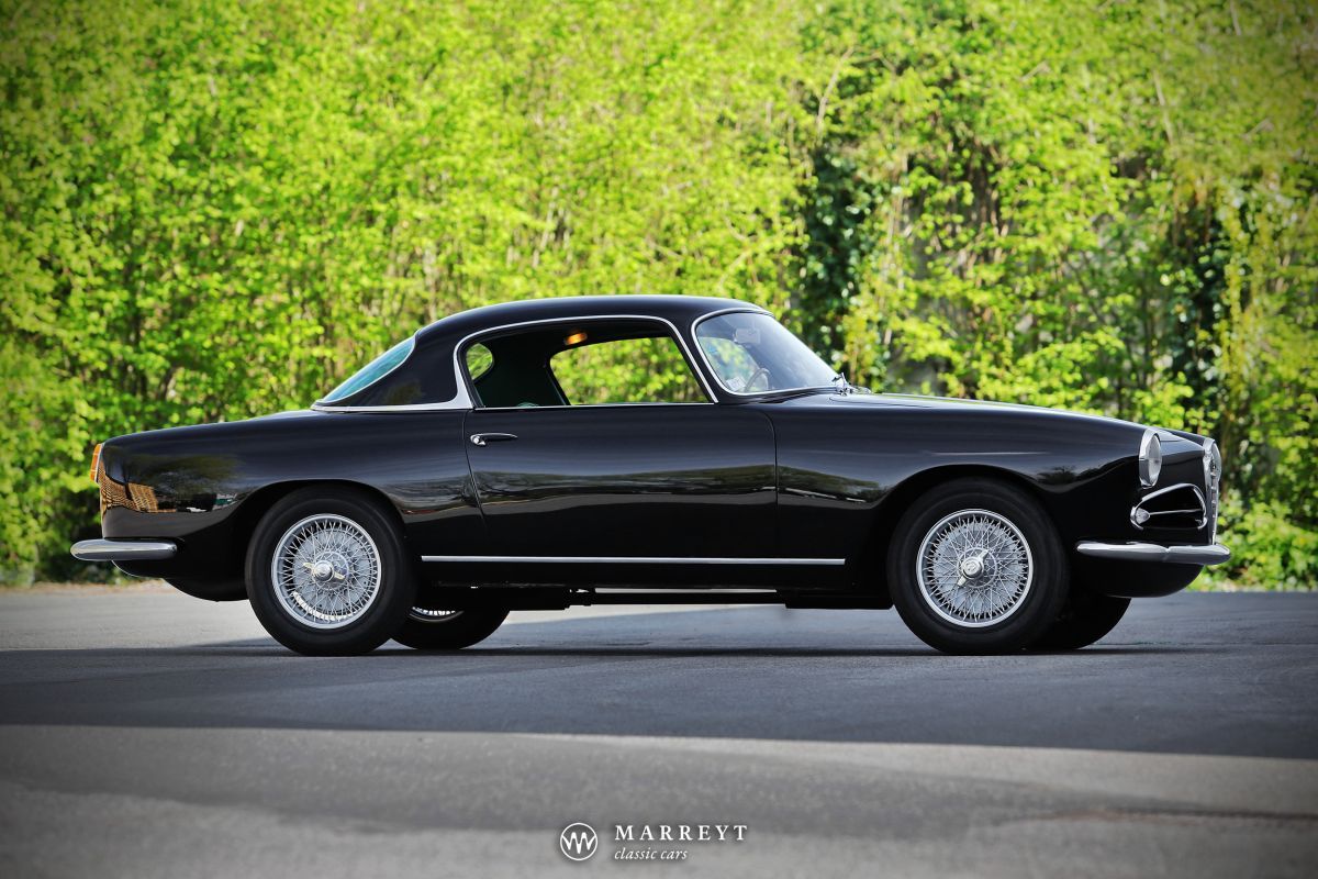 Marreyt Classic Cars is an exclusive classic car specialist in Belgium
