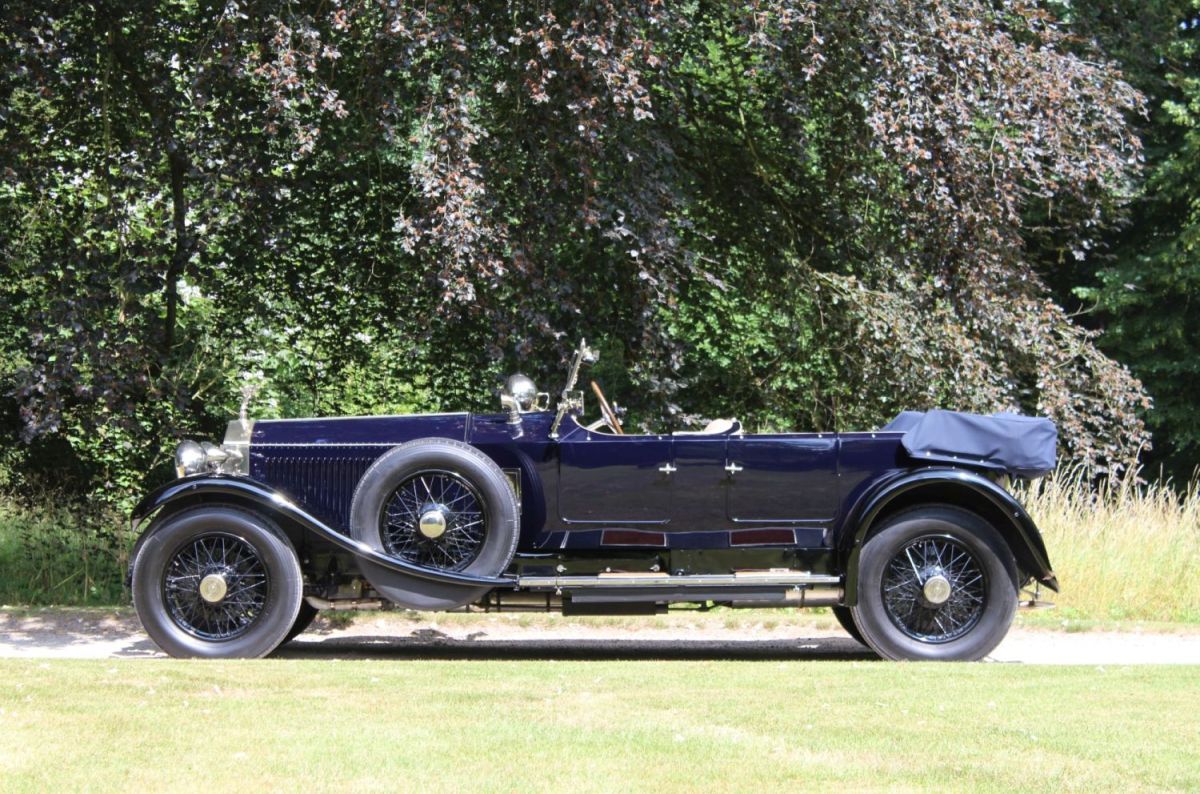 Marreyt Classic Cars is an exclusive classic car specialist in Belgium