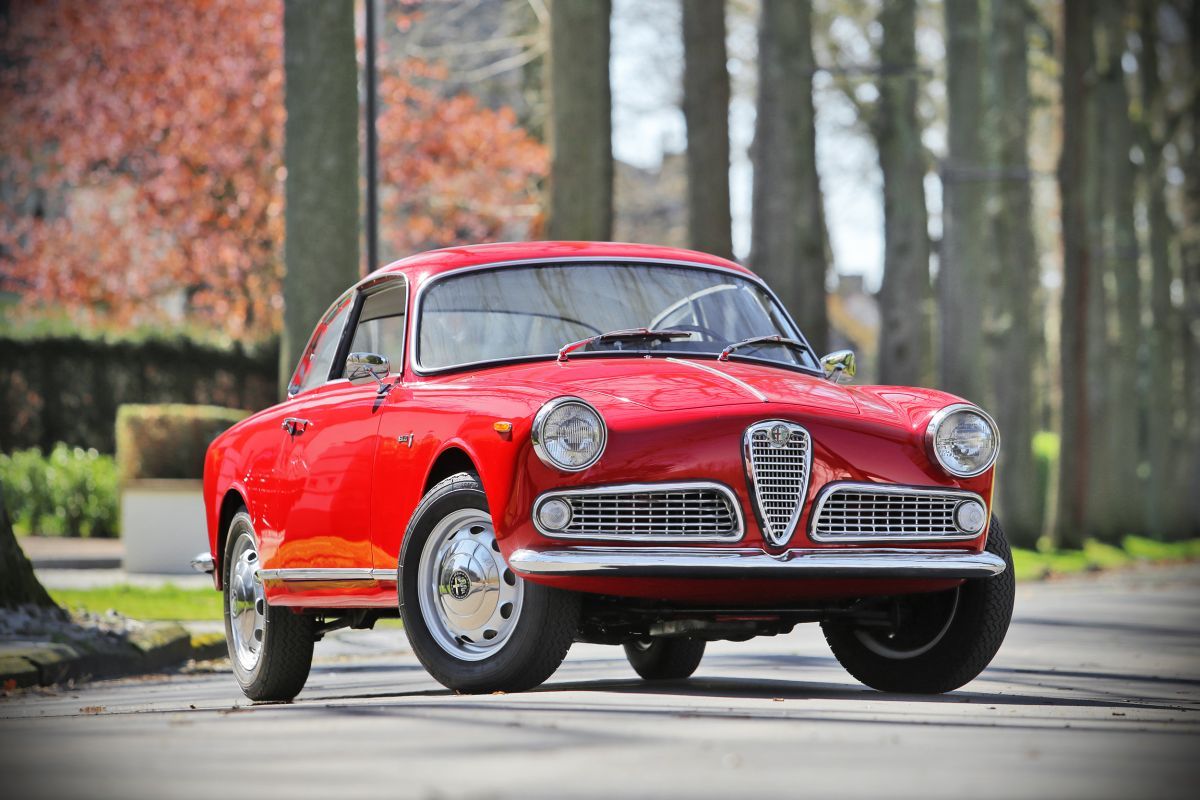 Marreyt Classic Cars is an exclusive classic car specialist in Belgium