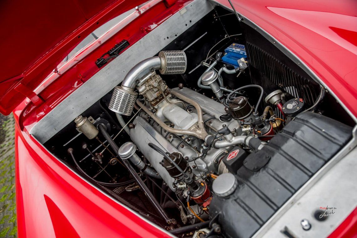 FERRARI 166 INTER : UN'ESPLOSIONE DI ENERGIA