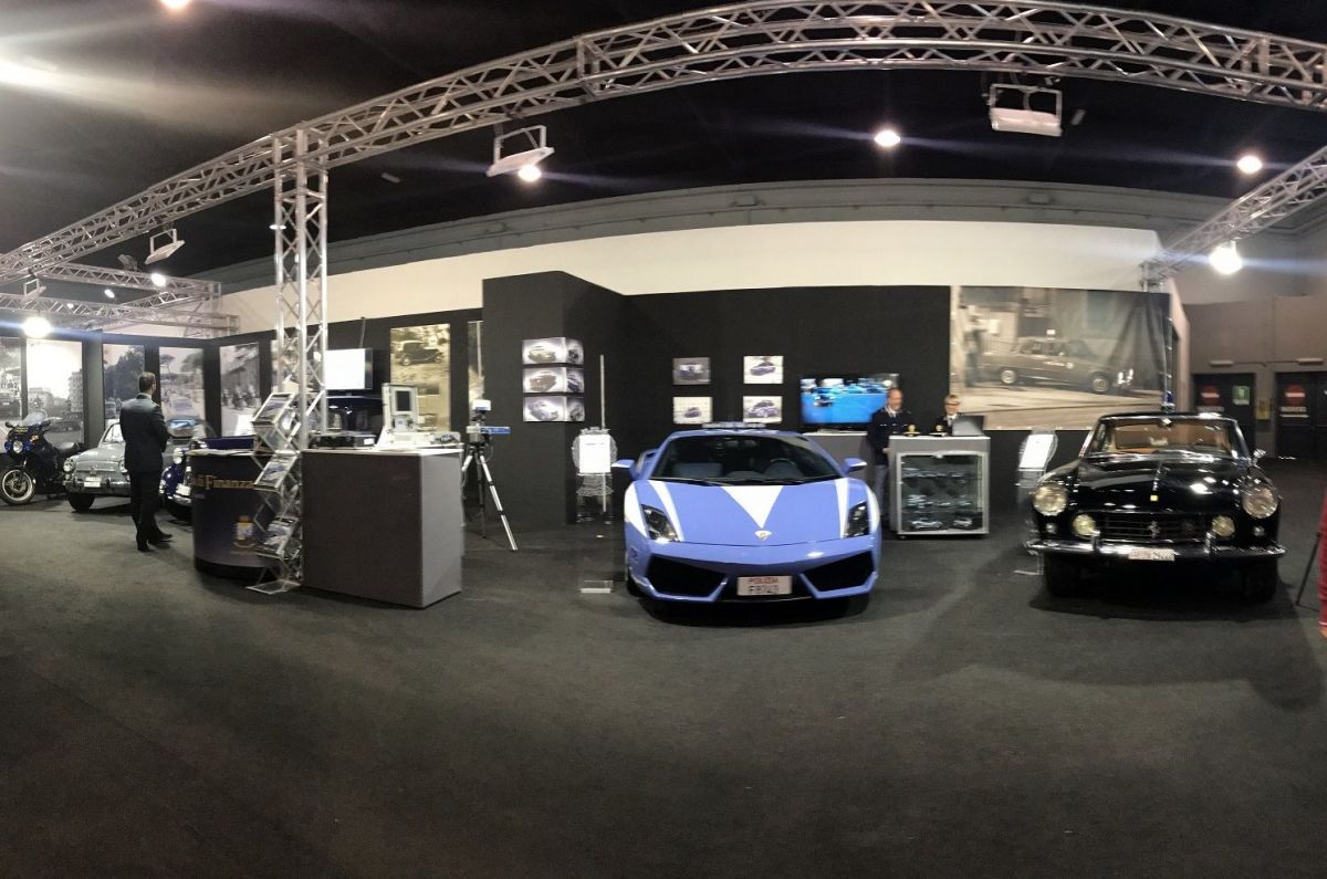 OldCar24 presente alla fiera Auto e Moto d'epoca 2017 : oltre 115.000 visitatori, un successo