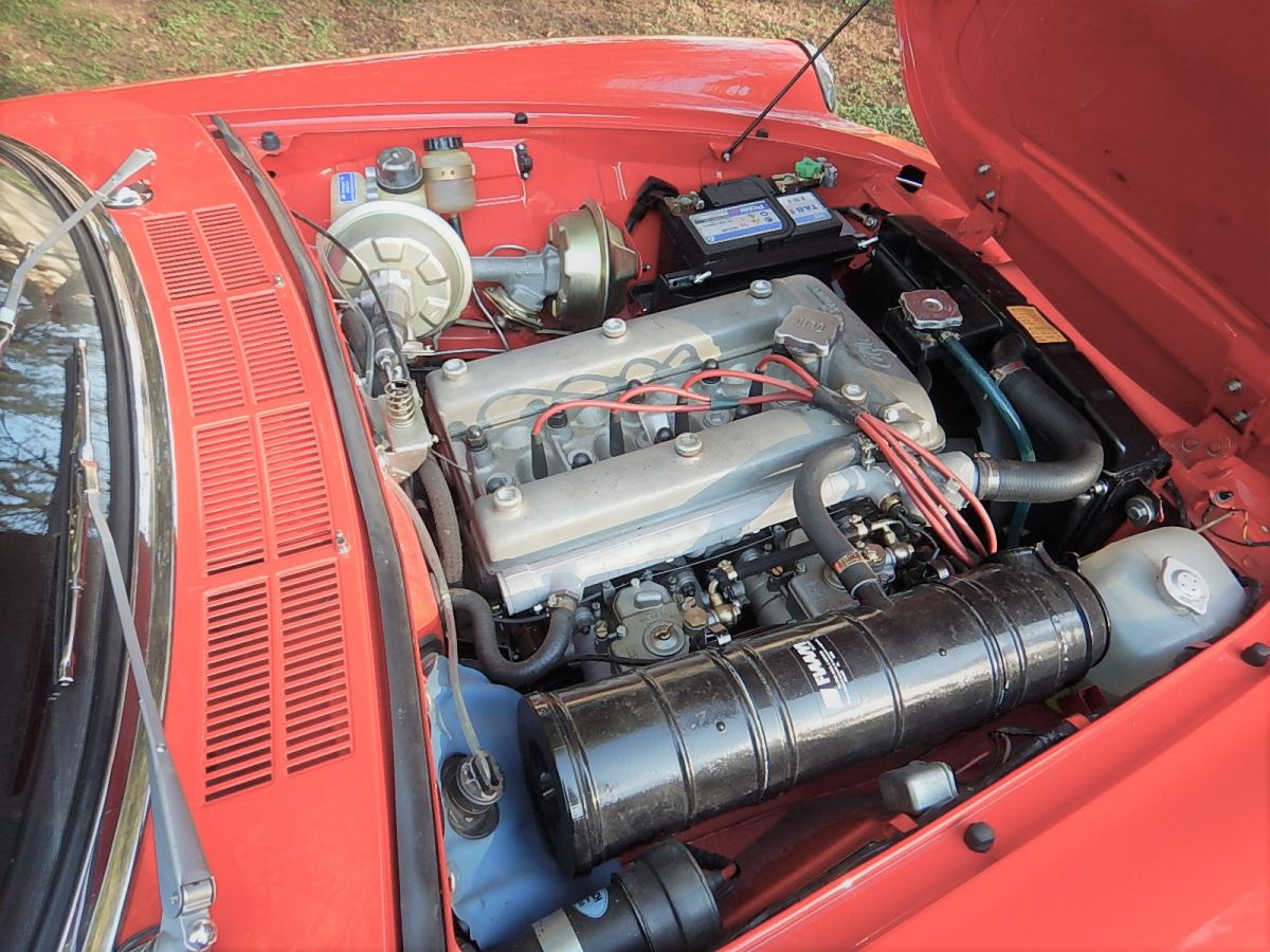 ALFA 1750 SPIDER VELOCE, OSSO DI SEPPIA 
