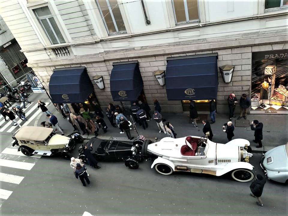 Milan: 25 pre-war cars on public display in Via Montenapoleone 