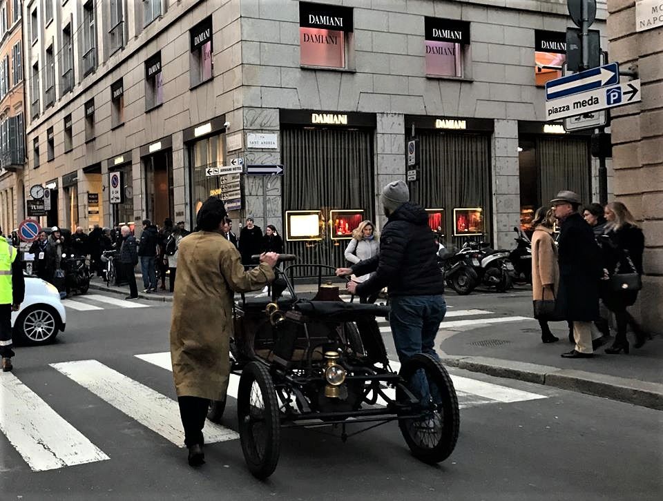Milan: 25 pre-war cars on public display in Via Montenapoleone 