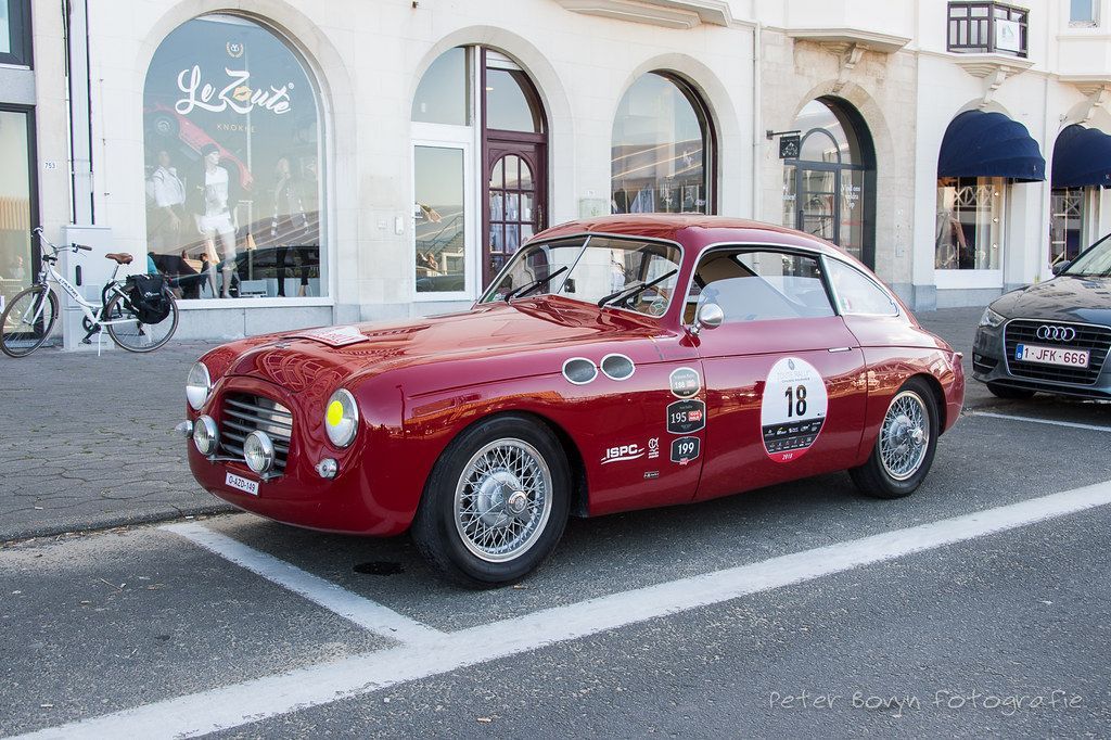 Marreyt Classic Cars is an exclusive classic car specialist in Belgium