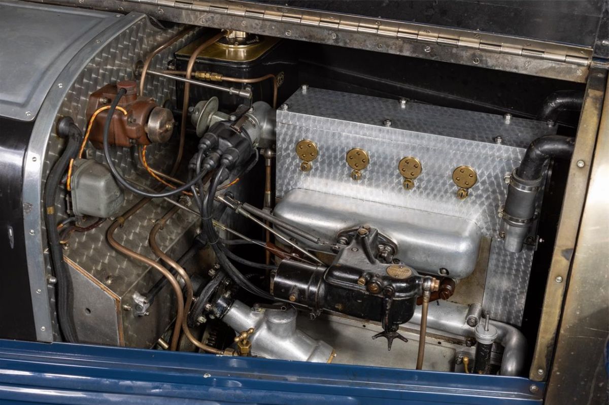 In one of the Swiss vaults there is a very rare Bugatti T40. The car is offered for sale by a well known Broker named Kelly Dietrick