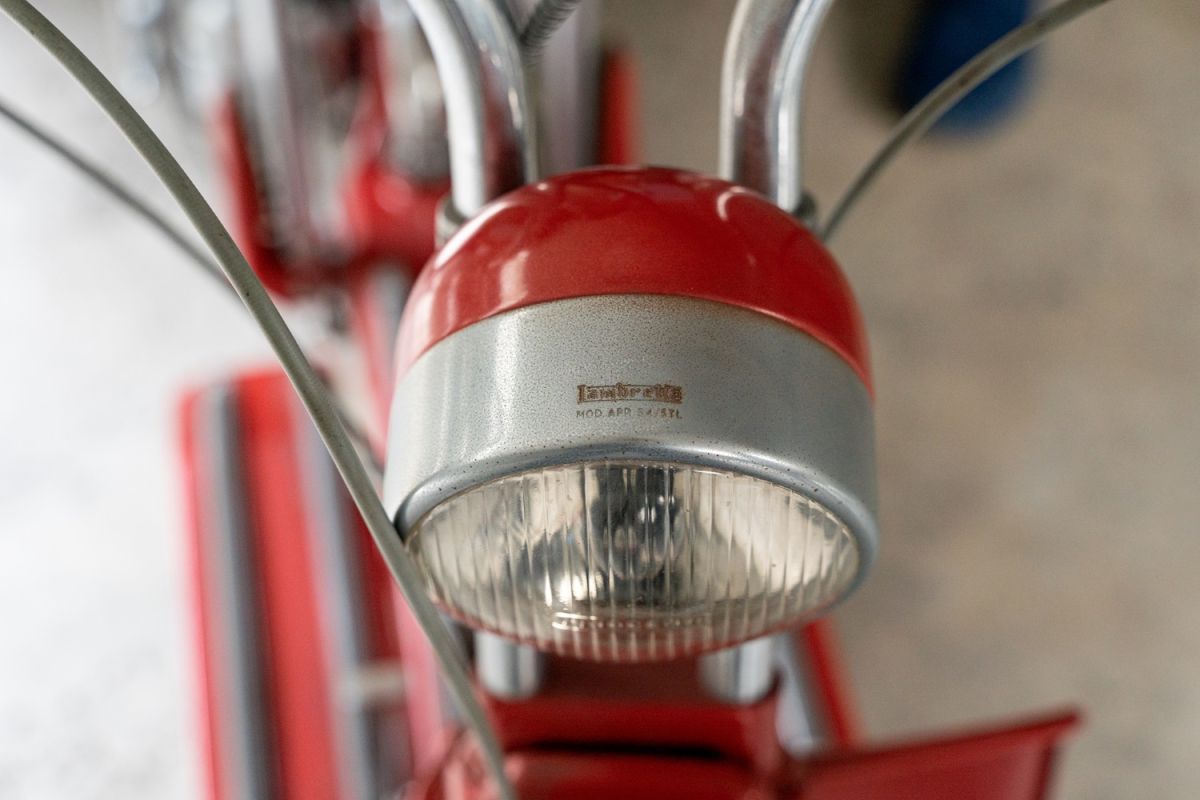 TRIBUTE TO MILAN: BORN ON THE LAMBRO BANKS, THE MYTHICAL LAMBRETTA IS THE PROTAGONIST OF ART-RITE