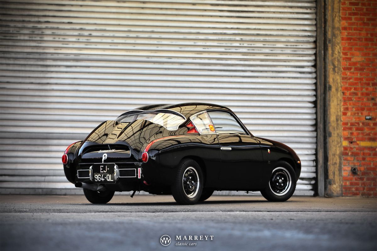 Marreyt Classic Cars is an exclusive classic car specialist in Belgium