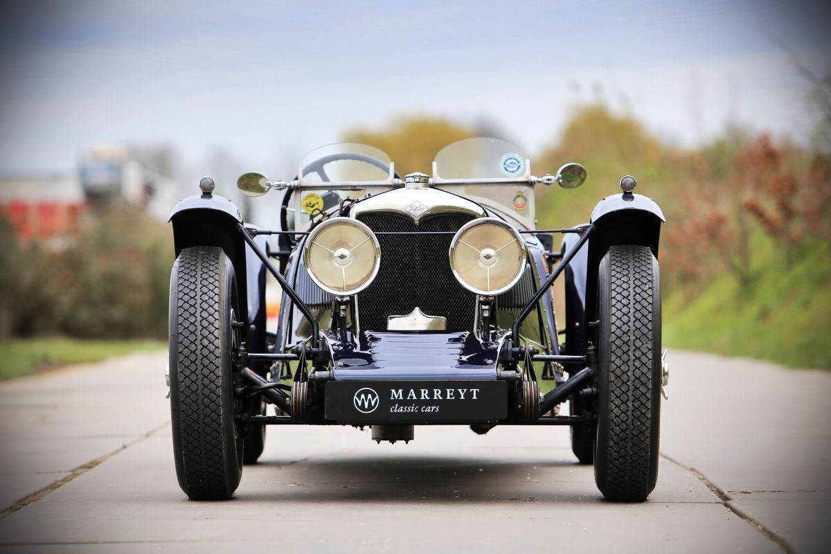Marreyt Classic Cars is an exclusive classic car specialist in Belgium