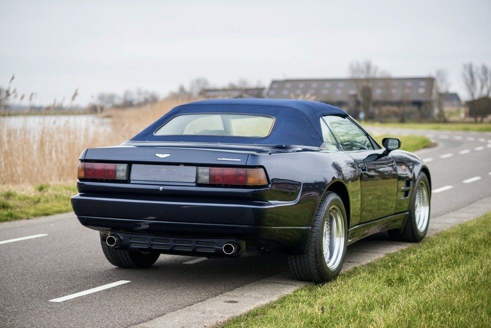 Classicmobilia: the dealership founded by Keith Riddington, a great Aston Martin expert