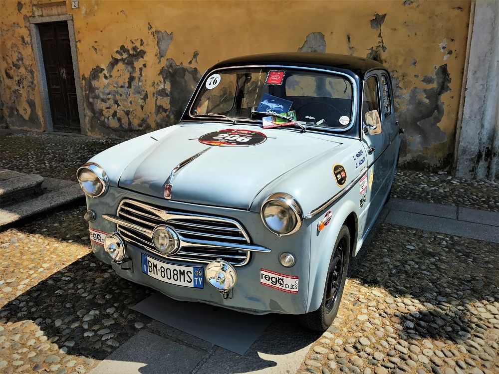 HISTORIC CARS AT MORIMONDO: THE JOY OF SHARING EMOTIONS IN ONE OF THE MOST BEAUTIFUL PLACES IN LOMBARDY