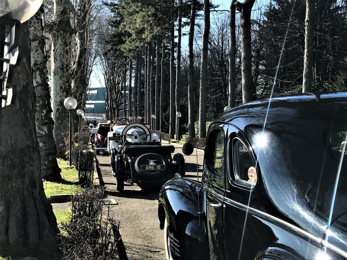 Milan: 25 pre-war cars on public display in Via Montenapoleone 