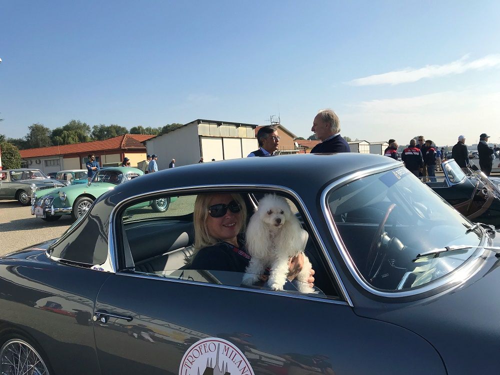 The 1970 Alpine Renault won the 13th Milan Trophy: Giovanni Bertoni at the wheel with his son Riccardo navigator