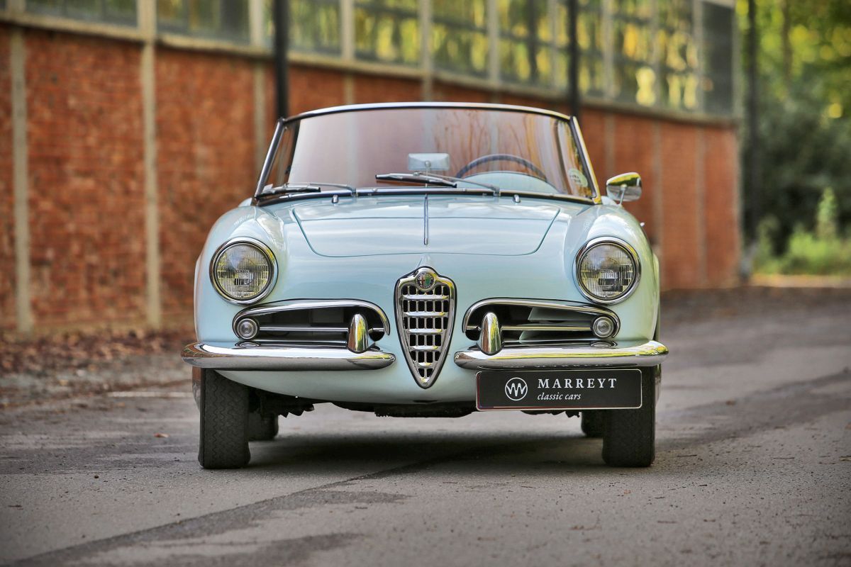 Marreyt Classic Cars is an exclusive classic car specialist in Belgium