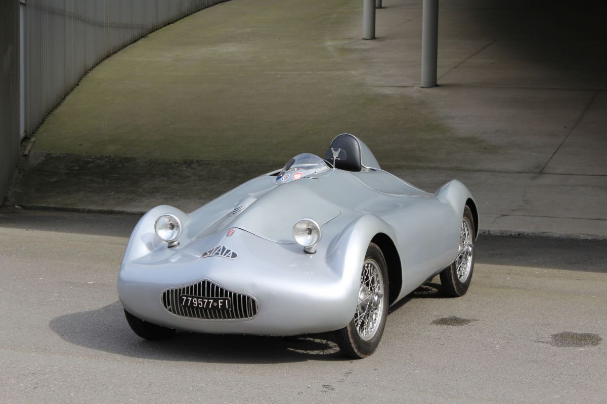 Marreyt Classic Cars is an exclusive classic car specialist in Belgium