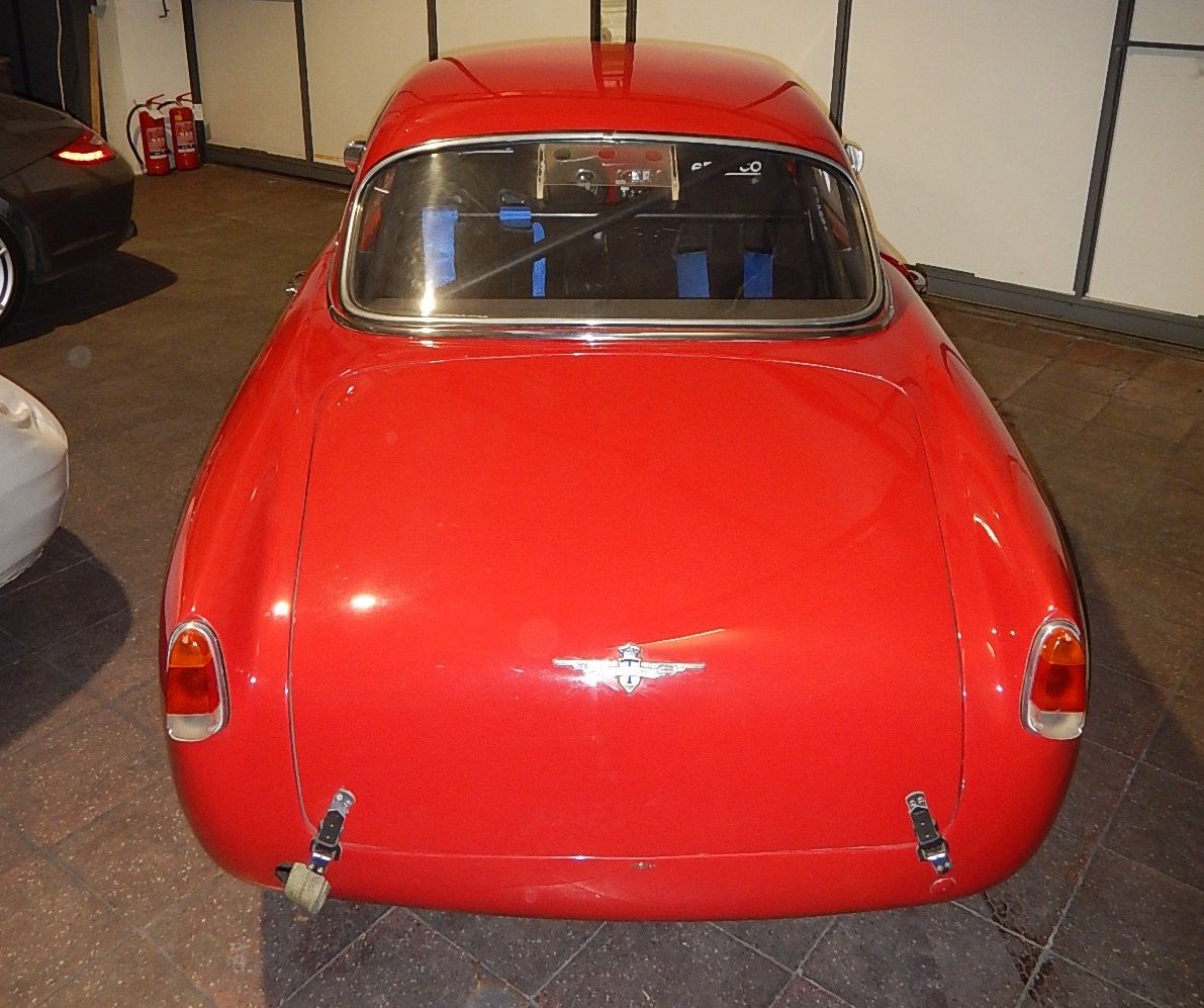 Alfa Romeo 1900 CSS Touring Superleggera set up for competition 