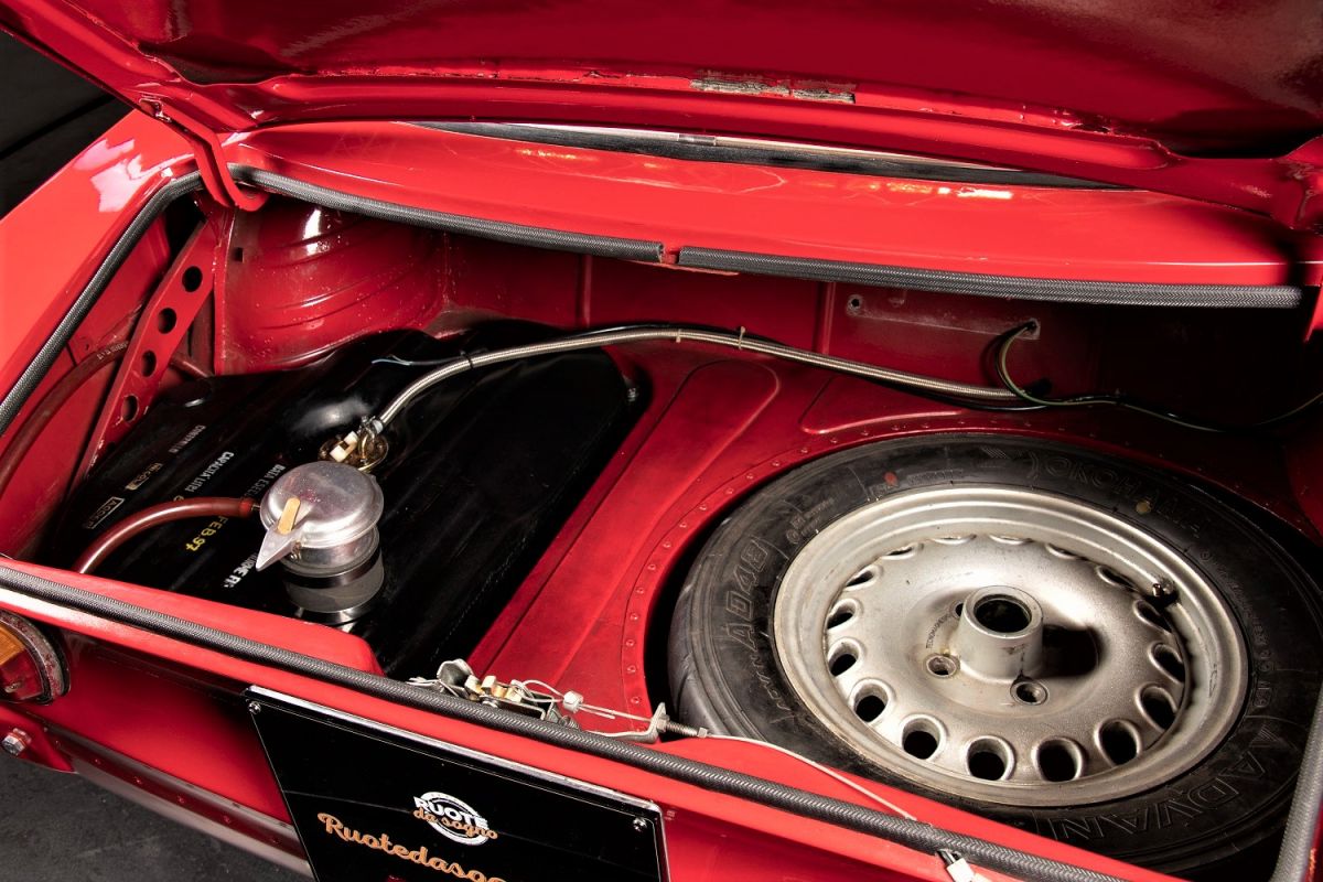 ALFA ROMEO GIULIA SPRINT GTA: A MASTERPIECE OF STYLE AND TECHNIQUE