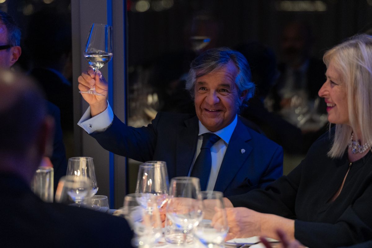  Milan Portofino 2026, the dream continues. The excitement grows, the crowd applauds.