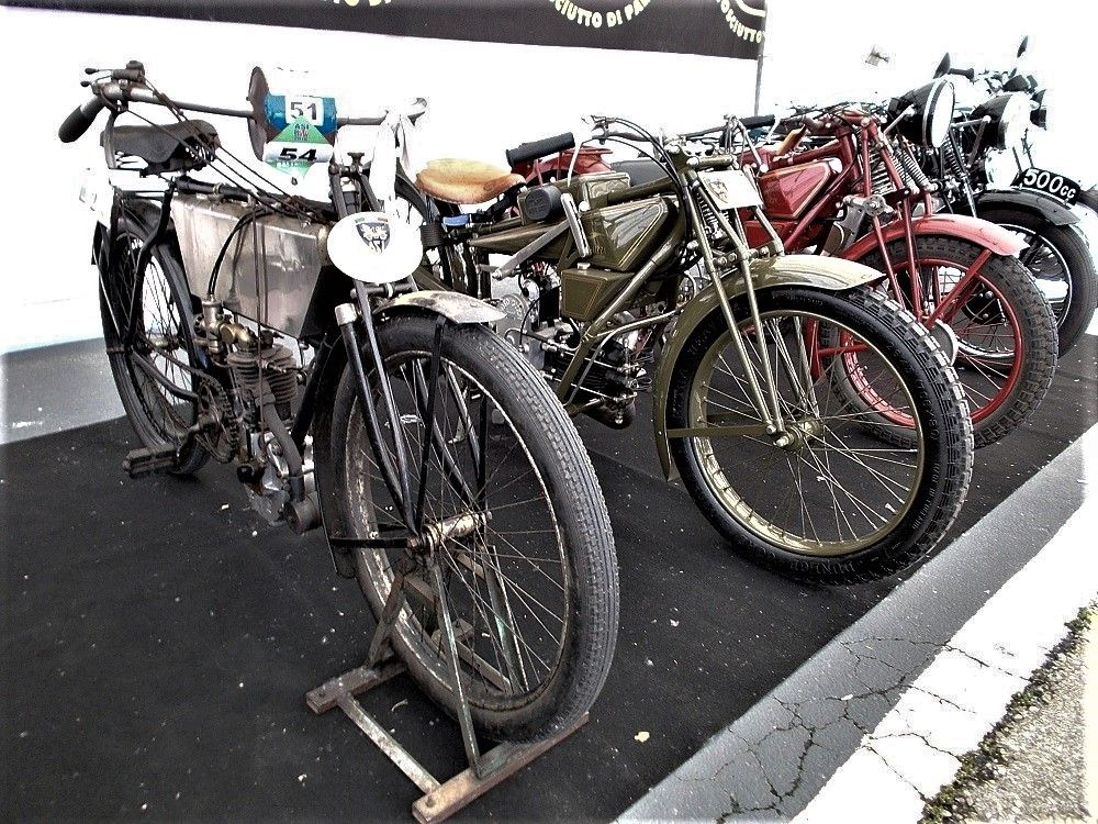 "ASIMOTOSHOW 2018": moto d'epoca a perdita d'occhio