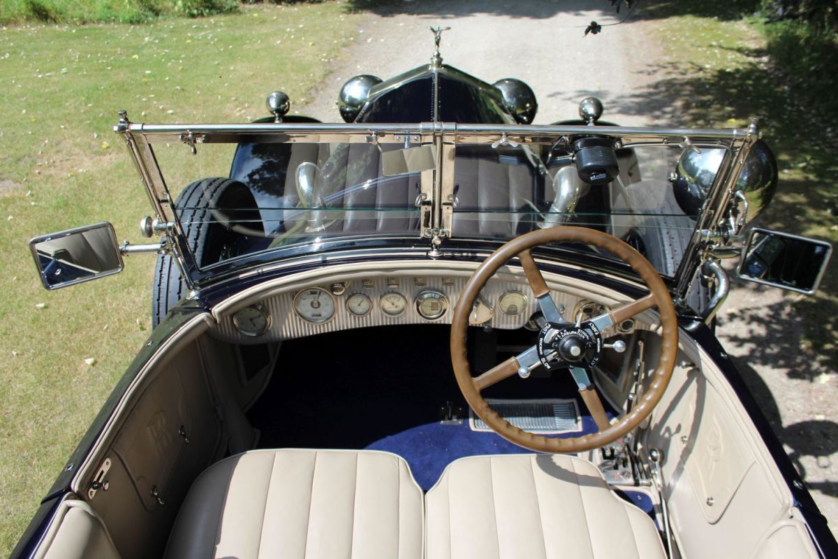 Marreyt Classic Cars is an exclusive classic car specialist in Belgium