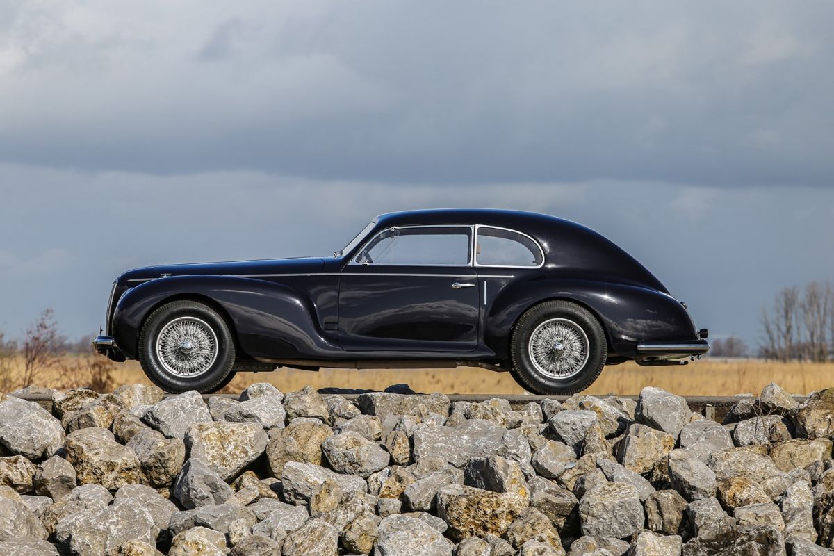 FINARTE LOT N ° 15: VERY RARE ALFA ROMEO 6C 2500 SPORT BERLINETTA BODY "Turinga"