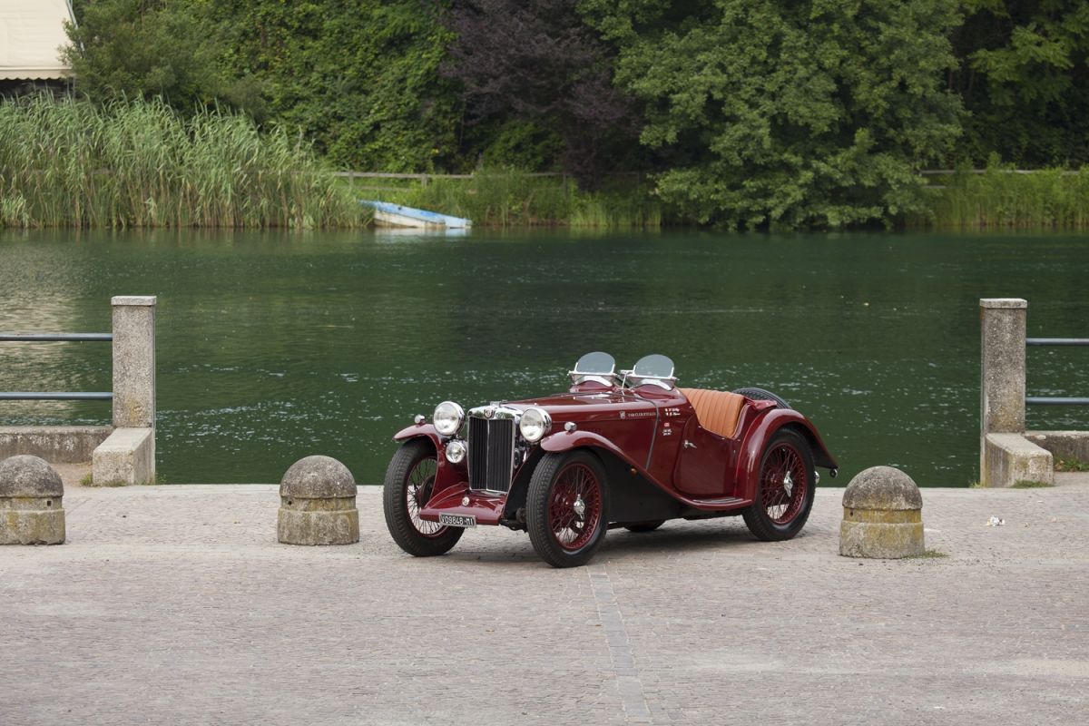 MG PB SPORT: British perfume