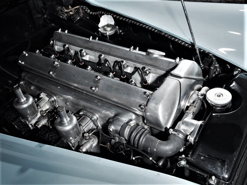 A star on four wheels: Jaguar XK 120