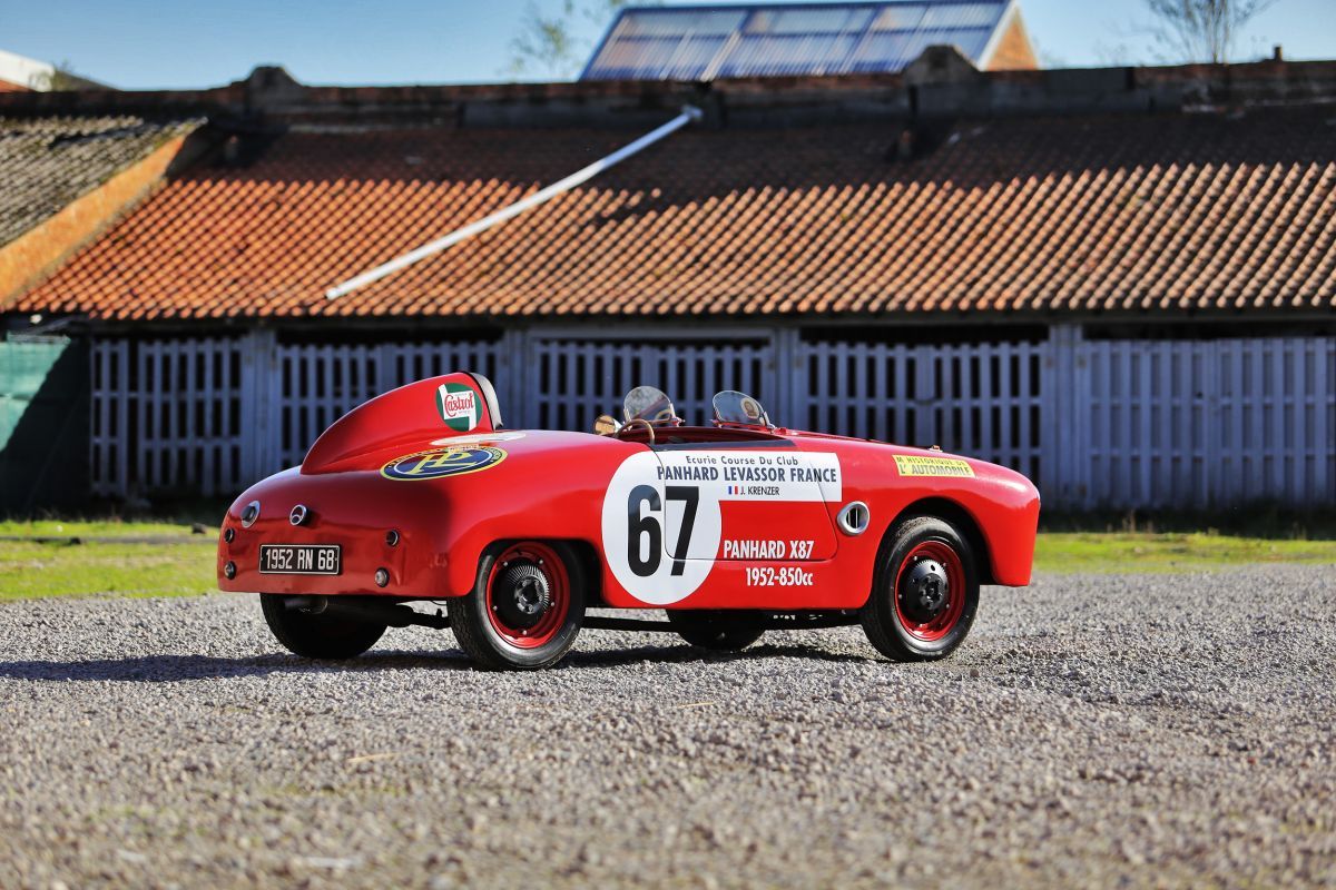 Marreyt Classic Cars is an exclusive classic car specialist in Belgium