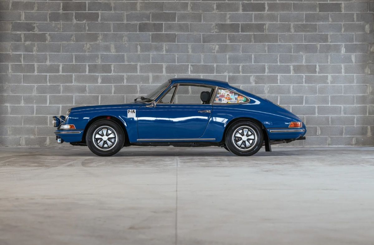 Porsche 911 SWB in blue livery, elegant and multi-victorious, will be presented on the OldCar24 stand at the Auto Moto D'Epoca Bologna 2024
