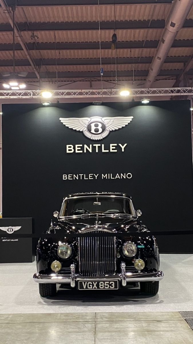 A caccia di affari tra i privati a Milano Autoclassica 2022 