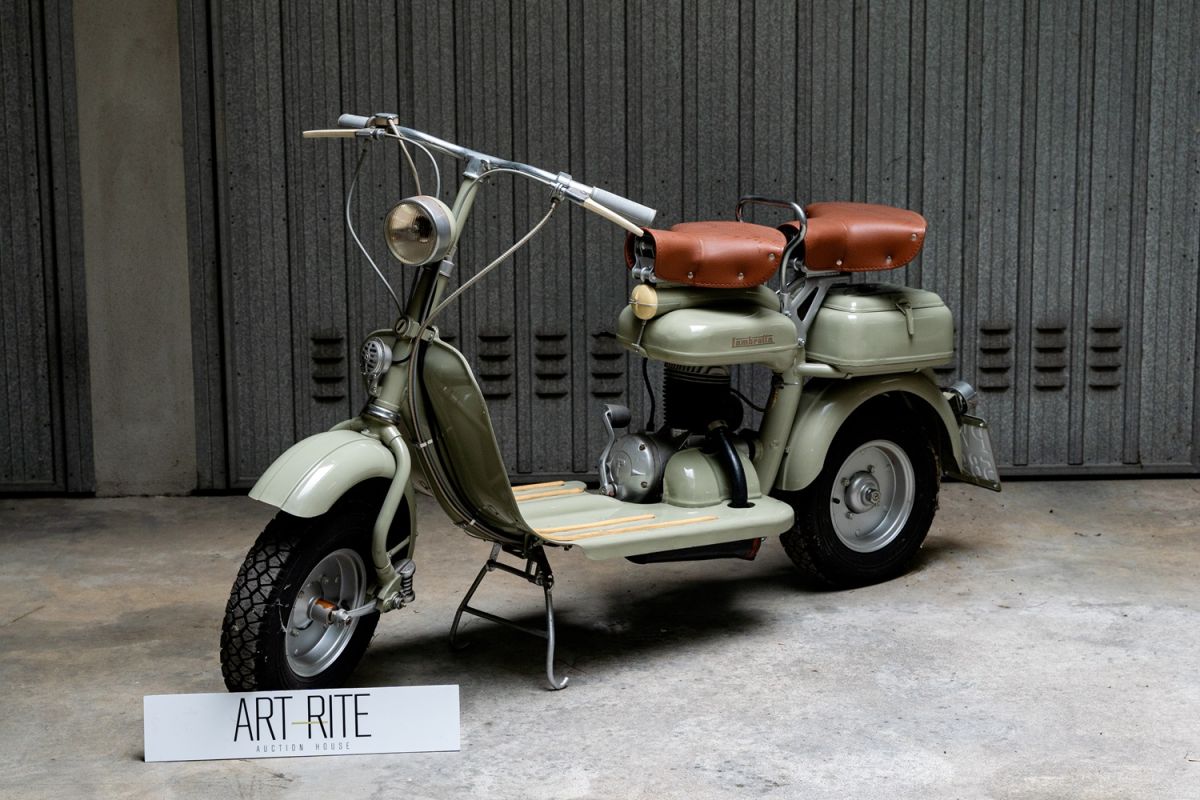 TRIBUTE TO MILAN: BORN ON THE LAMBRO BANKS, THE MYTHICAL LAMBRETTA IS THE PROTAGONIST OF ART-RITE