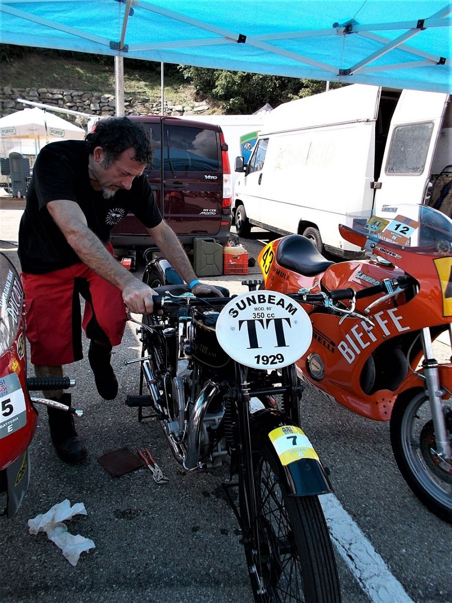 "ASIMOTOSHOW 2018": moto d'epoca a perdita d'occhio